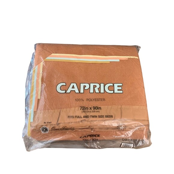 Caprice Blanket 72" x 90" Fits Twin & Full Bed Blue 100% Polyester Cocoa Brown - Picture 1 of 5
